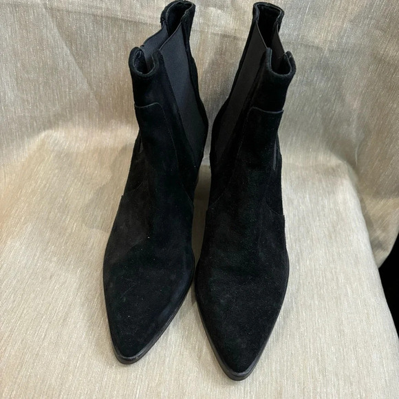 L’INTERVALLE Sz 40 Chelsea Shaft Suede Pointy Stacked Heel  Ankle Booties Boots - Picture 2 of 12